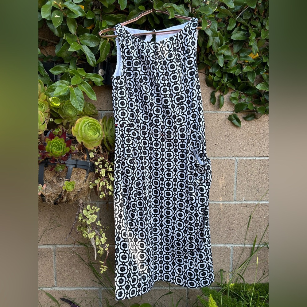 🧿PRICE FIRM🧿 
NINE WEST Black and White Sleeveless Sheath Dress
